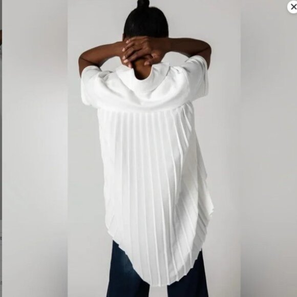 Ruti Look in the back pleated  high low white blouse button down, size XL - Picture 2 of 12